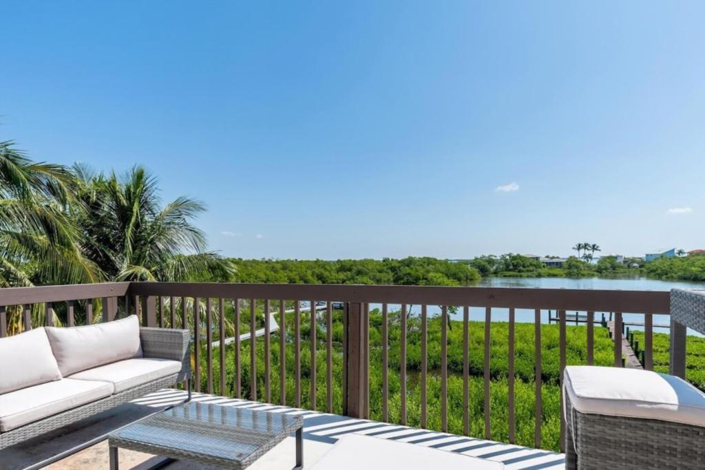 Blue Lagoon Estate Fort Myers Beach Εξωτερικό φωτογραφία