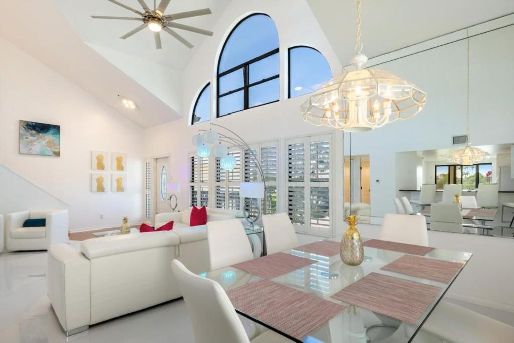 Blue Lagoon Estate Fort Myers Beach Εξωτερικό φωτογραφία